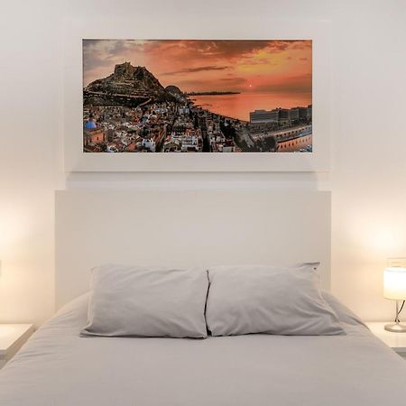 Alison'S Apartment อาลิกันเต ภายนอก รูปภาพ