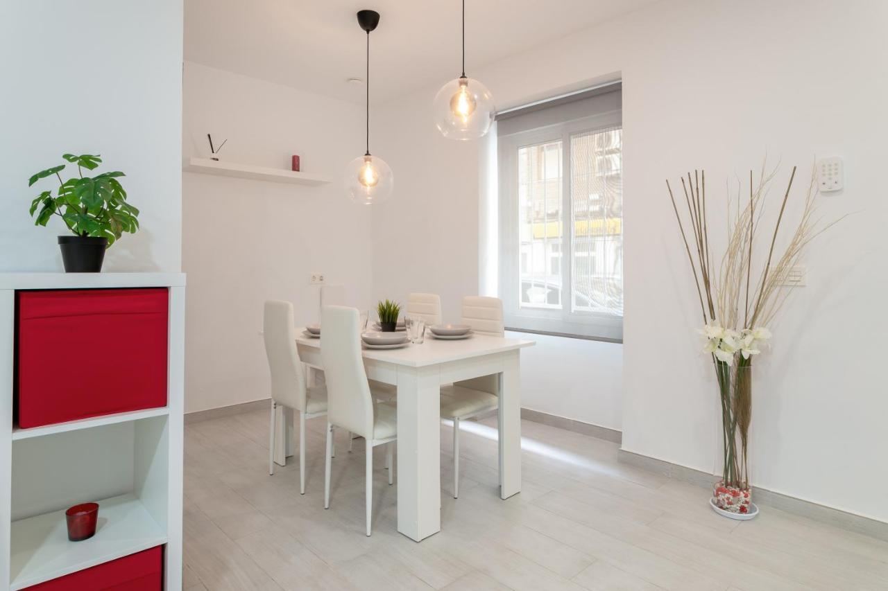 Alison'S Apartment อาลิกันเต ภายนอก รูปภาพ
