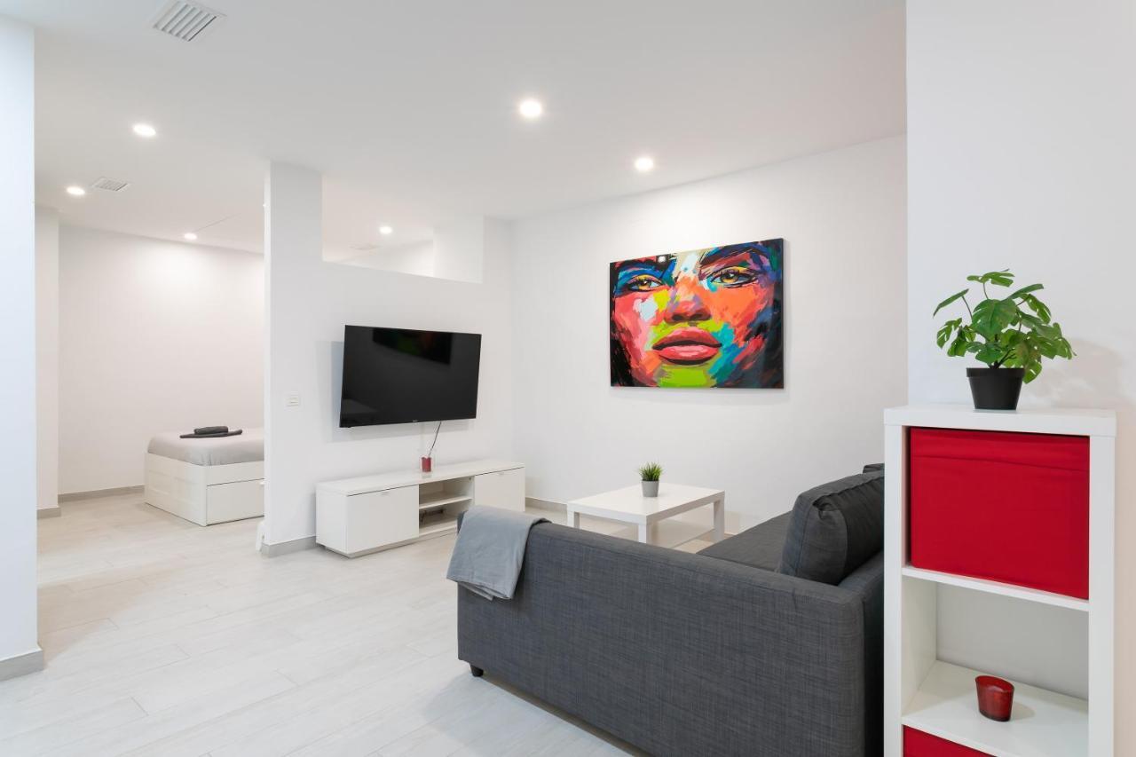 Alison'S Apartment อาลิกันเต ภายนอก รูปภาพ