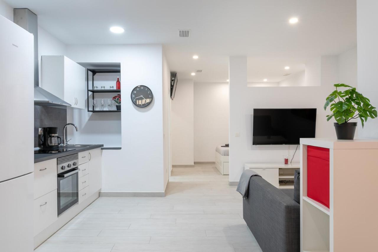 Alison'S Apartment อาลิกันเต ภายนอก รูปภาพ