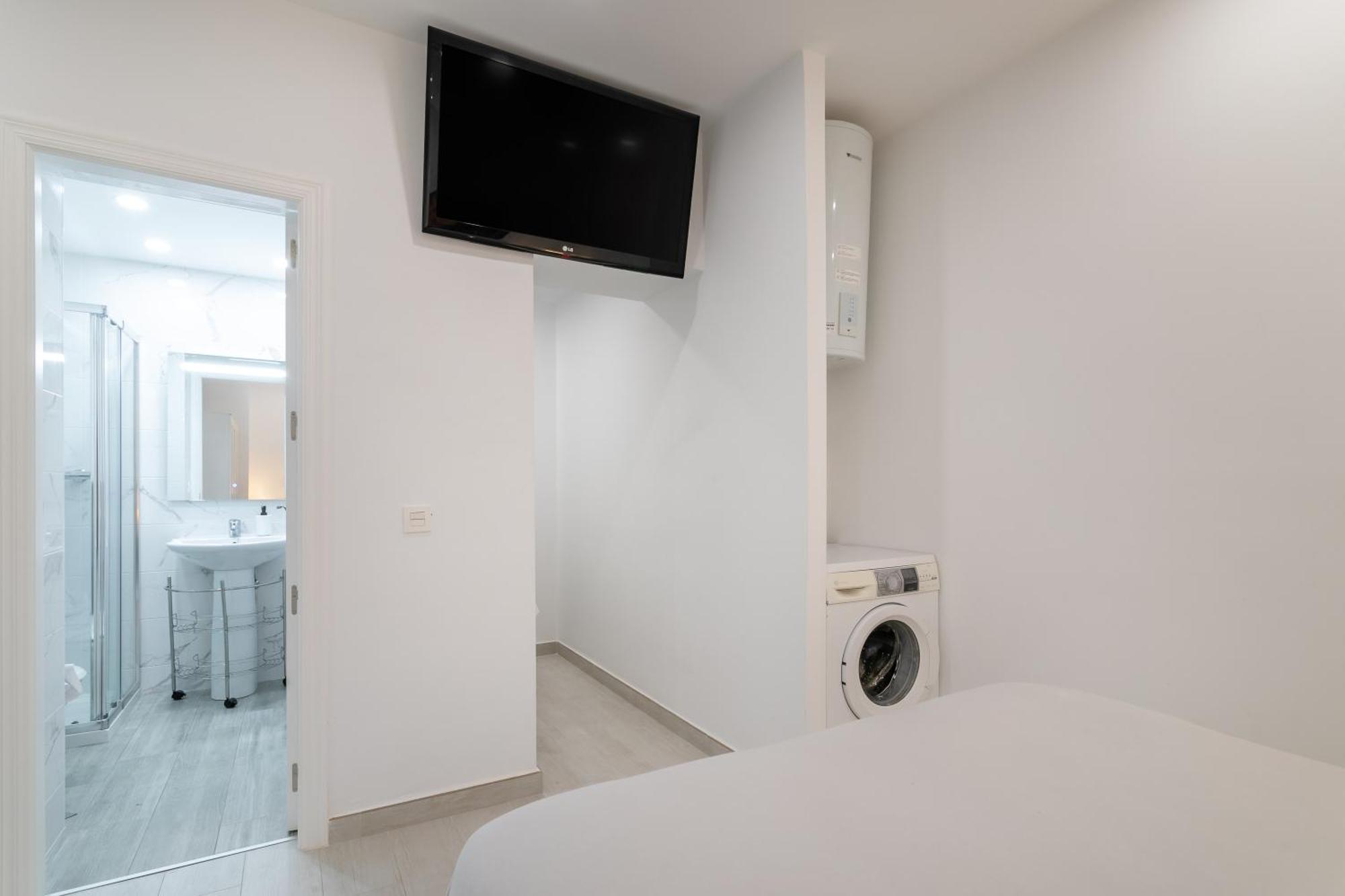 Alison'S Apartment อาลิกันเต ภายนอก รูปภาพ